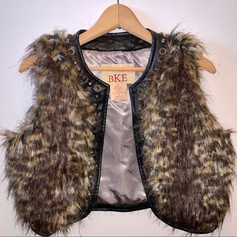Buckle BKE Leopard Print Faux Fur Vest